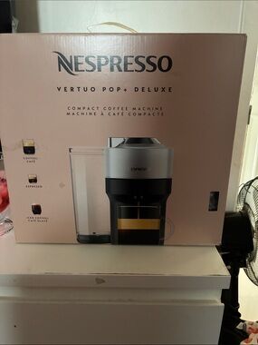 Espresso Nespresso Vertuo Pop+ Deluxe Coffee Machine Boxed - Pink & Silver
